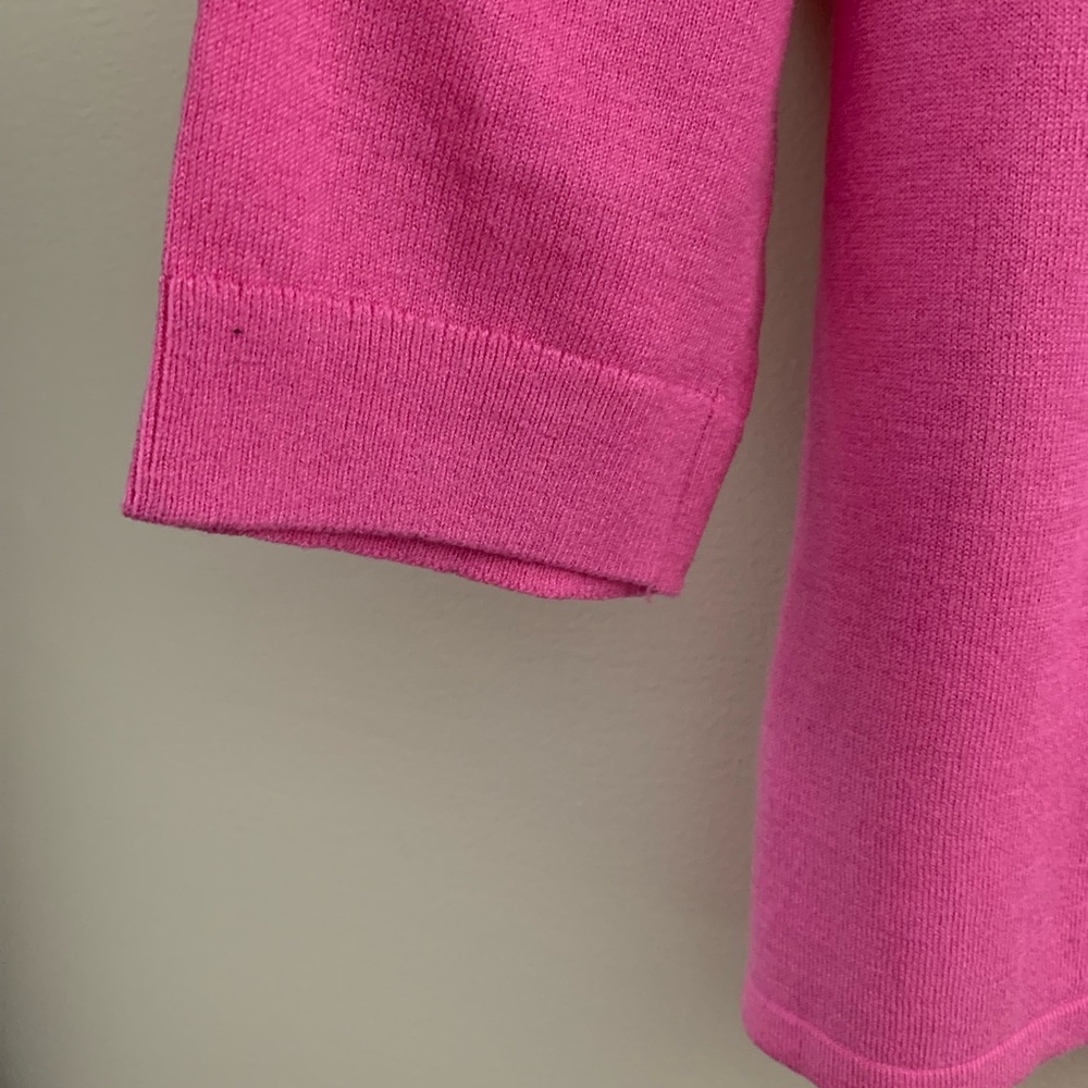 Ann Taylor crewneck pink button back light sweater. Size L - Picture 4 of 13